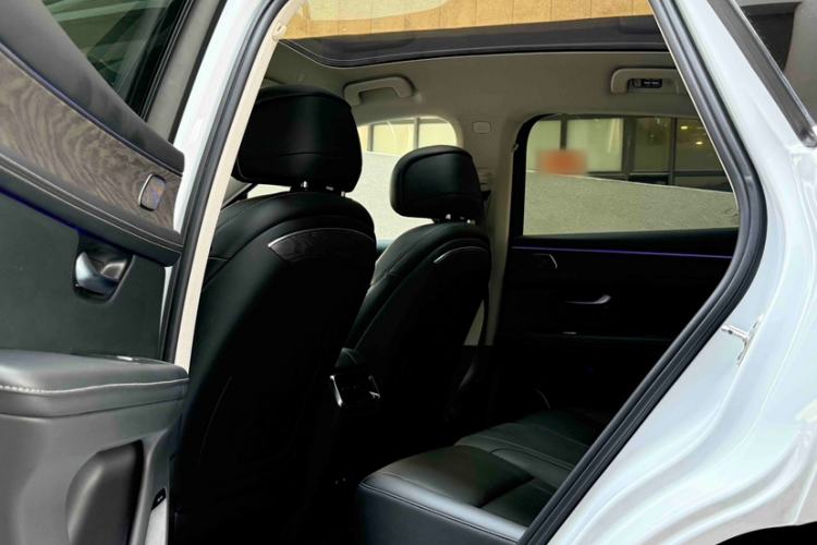 Used Hima AITO M5 2022 Range-Extended Rear-Drive Standard Version Interior 2