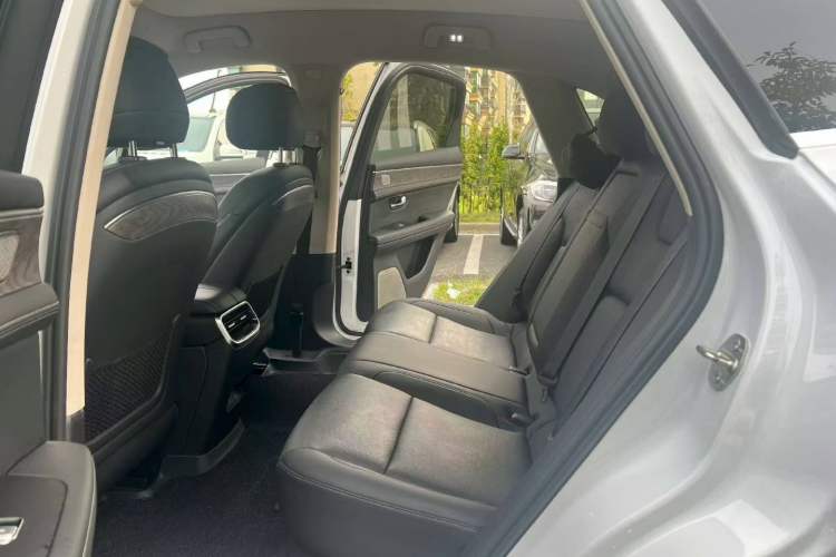 Used Hima AITO M5 2022 Range-Extended Rear-Drive Standard Version Interior 3