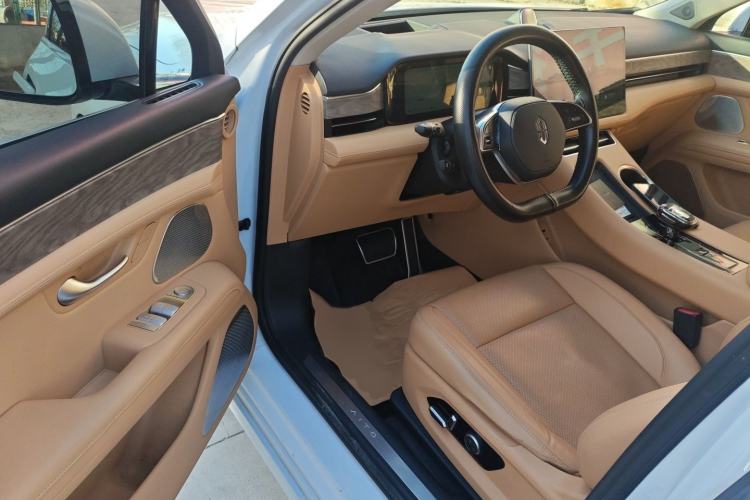 Used Hima AITO M5 2022 Range-Extended Rear-Drive Standard Version Interior 3