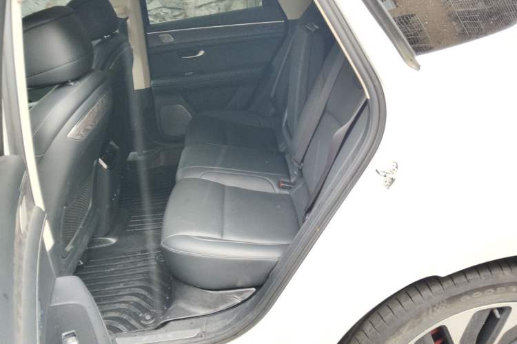 Used Hima AITO M5 2022 Extended-Range Four-Wheel Drive Performance Version Interior 4