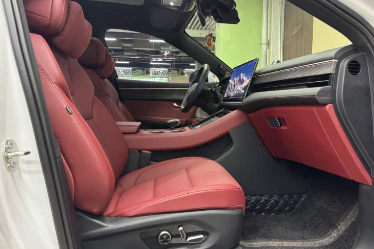 Used Hima AITO M5 2022 Pure Electric All-Wheel-Drive Performance Edition Interior 4
