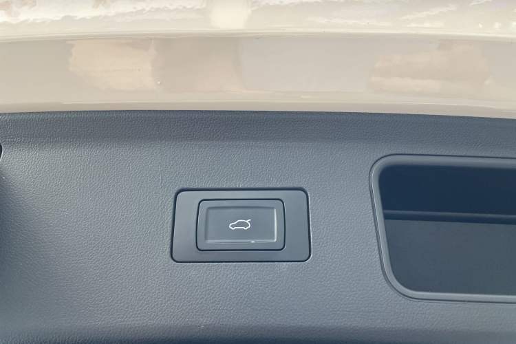 Used Hima AITO M5 2022 Pure Electric All-Wheel-Drive Performance Edition Interior 6