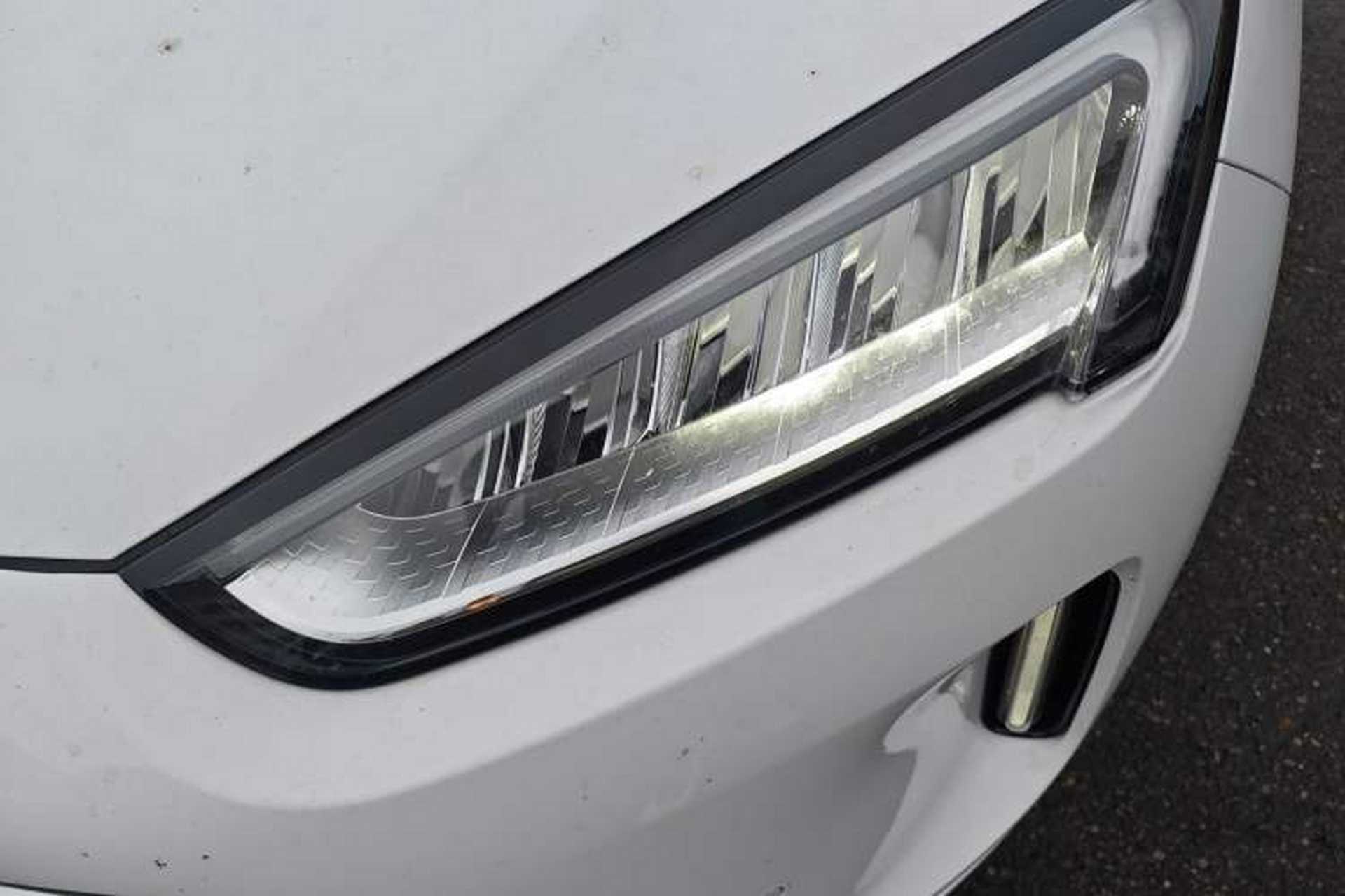 Used Hima AITO M5 2022 Range-Extended Rear-Drive Standard Version Left Front Headlight
