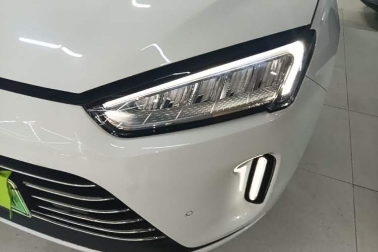 Used Hima AITO M5 2022 Extended-Range Four-Wheel Drive Performance Version Left Front Headlight
