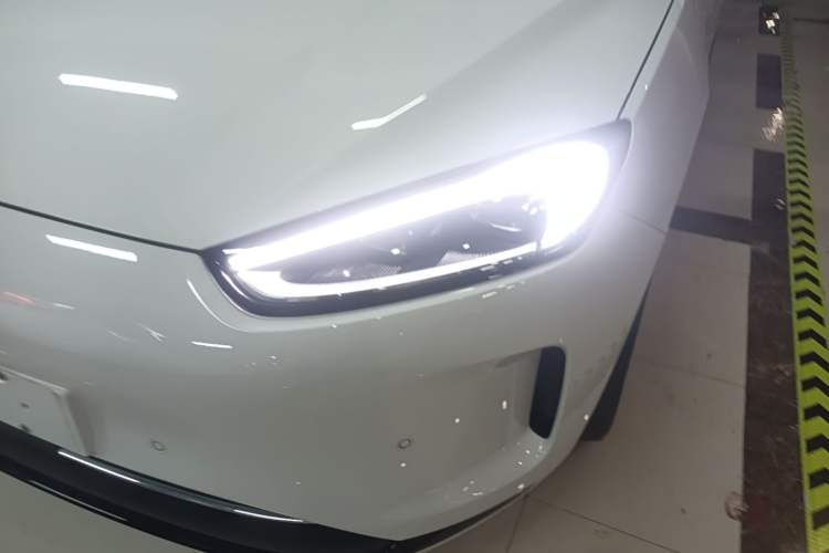 Used Hima AITO M5 2022 Pure Electric All-Wheel-Drive Performance Edition Left Front Headlight