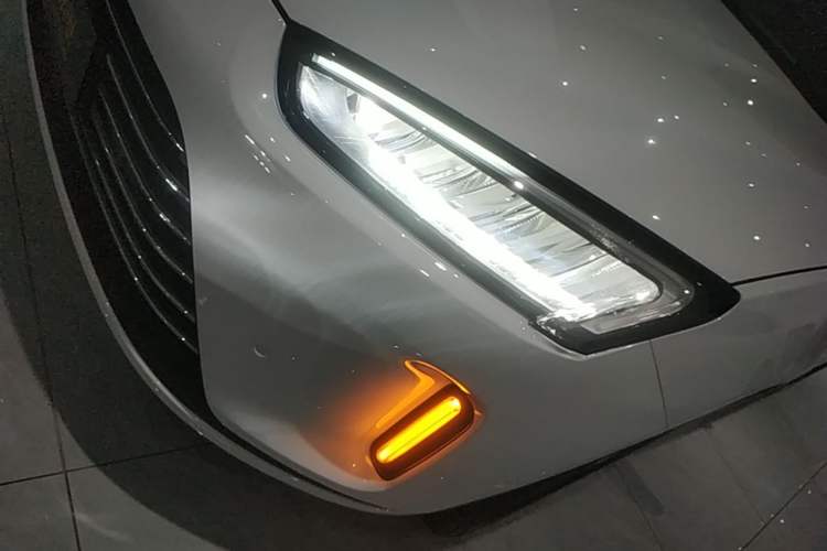 Used Hima AITO M5 2022 Range-Extended Rear-Drive Standard Version Left Front Headlight
