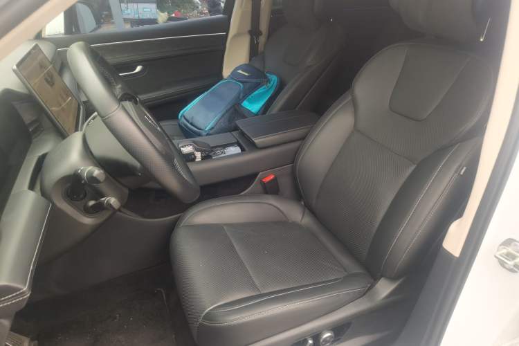 Used Hima AITO M5 2022 Range-Extended Rear-Drive Standard Version Left Front Seat