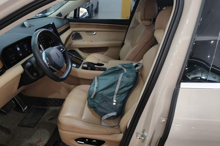 Used Hima AITO M5 2022 Pure Electric Rear-Drive Standard Edition Left Front Seat