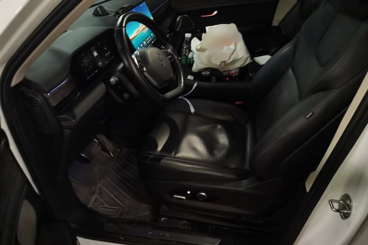 Used Hima AITO M5 2022 Extended-Range Four-Wheel Drive Ultimate Edition Left Front Seat