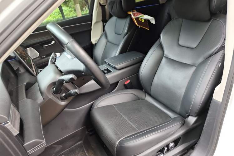 Used Hima AITO M5 2022 Extended-Range Four-Wheel Drive Performance Version Left Front Seat