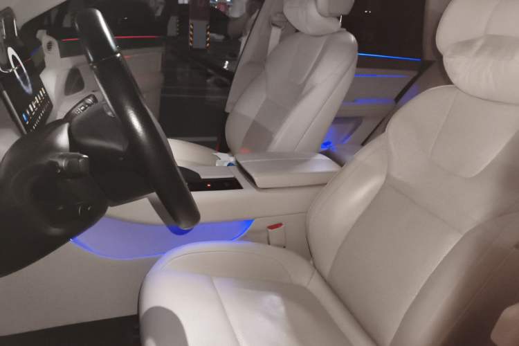 Used Hima AITO M5 2022 Range-Extended Rear-Drive Standard Version Left Front Seat