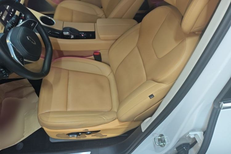 Used Hima AITO M5 2022 Extended-Range Four-Wheel Drive Performance Version Left Front Seat