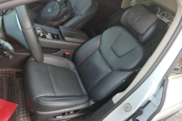 Used Hima AITO M5 2022 Extended-Range Four-Wheel Drive Performance Version Left Front Seat