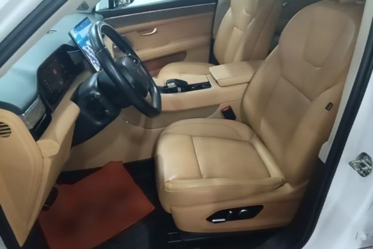 Used Hima AITO M5 2022 Extended-Range Four-Wheel Drive Performance Version Left Front Seat