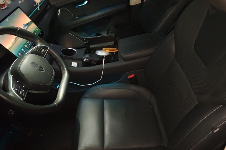 Used Hima AITO M5 2022 Extended-Range Four-Wheel Drive Performance Version Left Front Seat