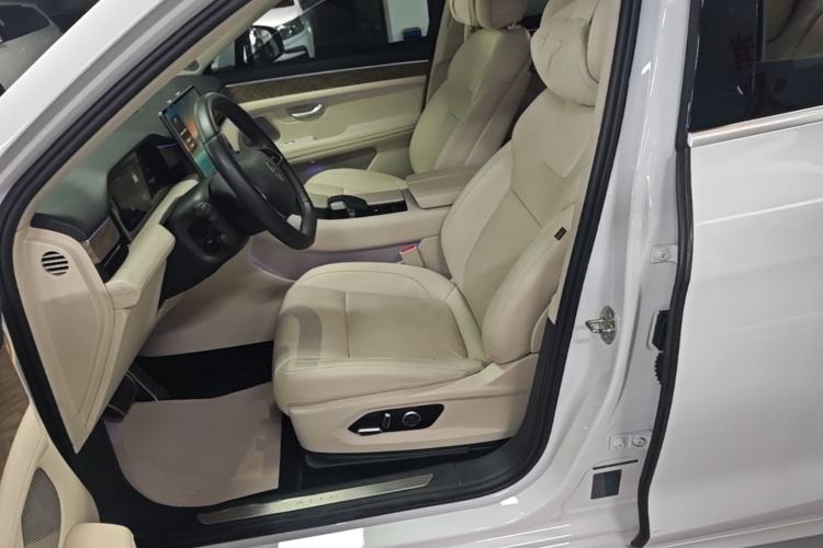Used Hima AITO M5 2022 Extended-Range Four-Wheel Drive Ultimate Edition Left Front Seat