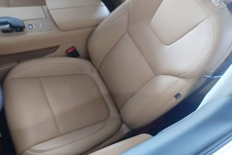 Used Hima AITO M5 2022 Extended-Range Four-Wheel Drive Performance Version Left Front Seat