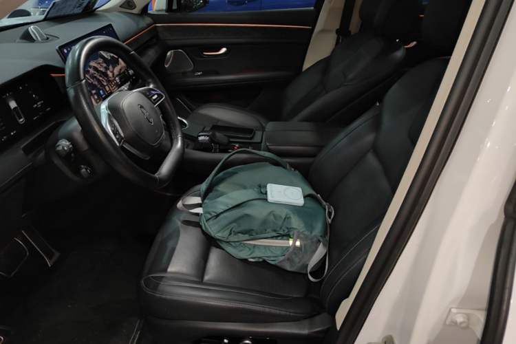 Used Hima AITO M5 2022 Extended-Range Four-Wheel Drive Performance Version Left Front Seat