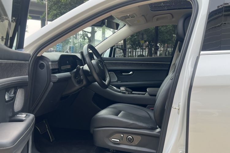 Used Hima AITO M5 2022 Extended-Range Four-Wheel Drive Performance Version Left Front Seat