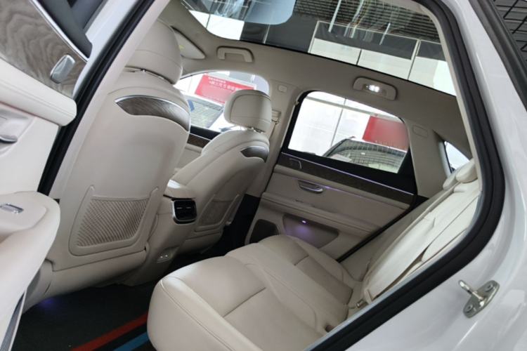 Used Hima AITO M5 2022 Extended-Range Four-Wheel Drive Performance Version Left Rear Seat