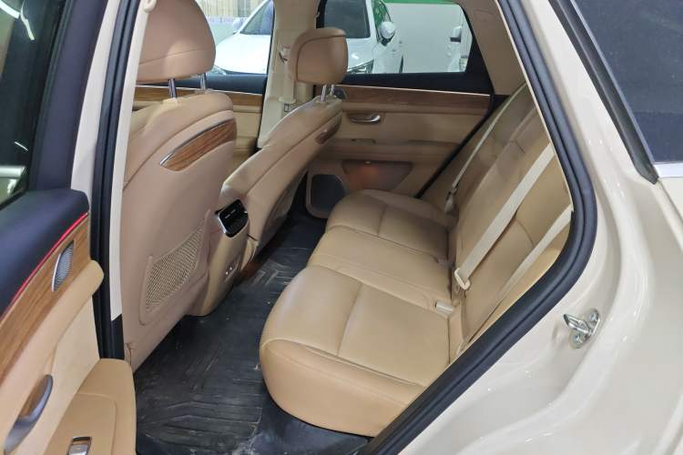 Used Hima AITO M5 2022 Pure Electric All-Wheel-Drive Performance Edition Left Rear Seat