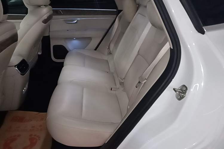 Used Hima AITO M5 2022 Extended-Range Four-Wheel Drive Ultimate Edition Left Rear Seat