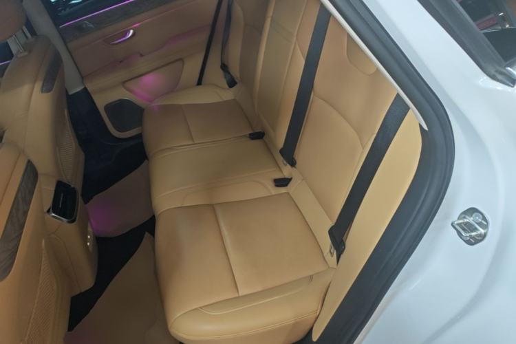 Used Hima AITO M5 2022 Extended-Range Four-Wheel Drive Performance Version Left Rear Seat