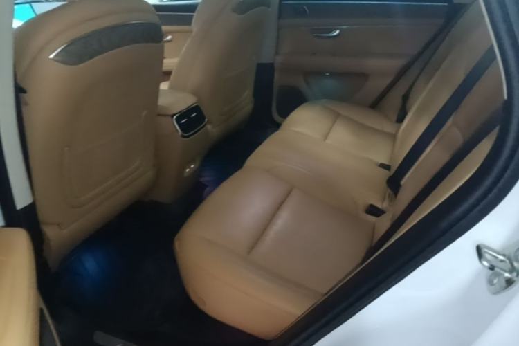 Used Hima AITO M5 2022 Extended-Range Four-Wheel Drive Performance Version Left Rear Seat