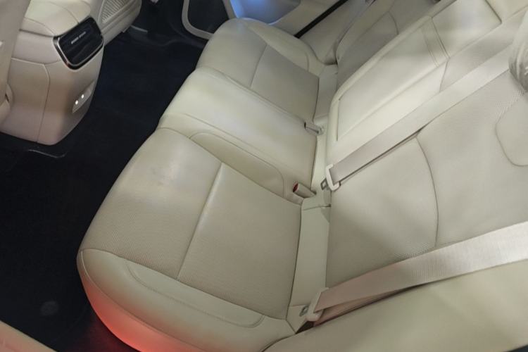 Used Hima AITO M5 2022 Extended-Range Four-Wheel Drive Ultimate Edition Left Rear Seat