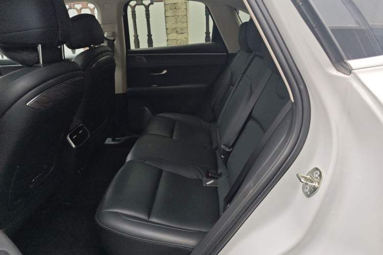 Used Hima AITO M5 2022 Extended-Range Four-Wheel Drive Performance Version Left Rear Seat