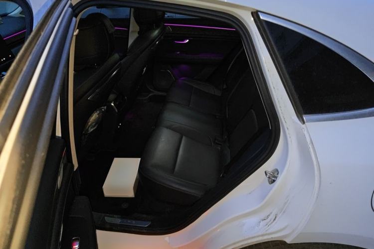 Used Hima AITO M5 2022 Extended-Range Four-Wheel Drive Ultimate Edition Left Rear Seat