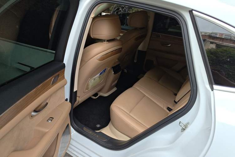 Used Hima AITO M5 2022 Pure Electric Rear-Drive Standard Edition Left Rear Seat