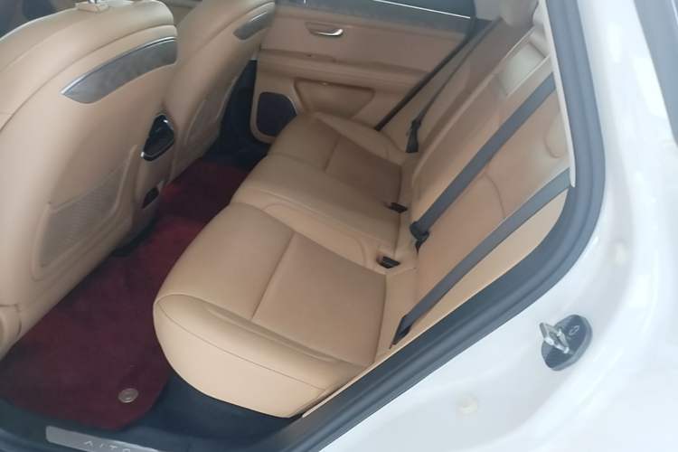 Used Hima AITO M5 2022 Extended-Range Four-Wheel Drive Performance Version Left Rear Seat