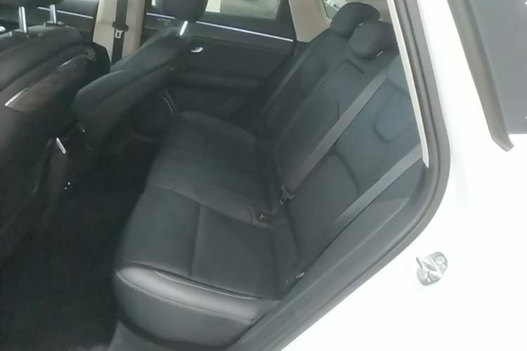 Used Hima AITO M5 2022 Range-Extended Rear-Drive Standard Version Left Rear Seat