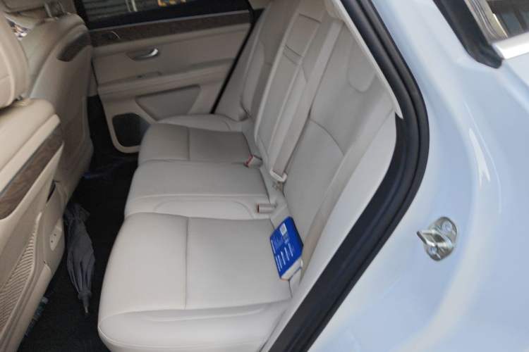 Used Hima AITO M5 2022 Extended-Range Four-Wheel Drive Performance Version Left Rear Seat