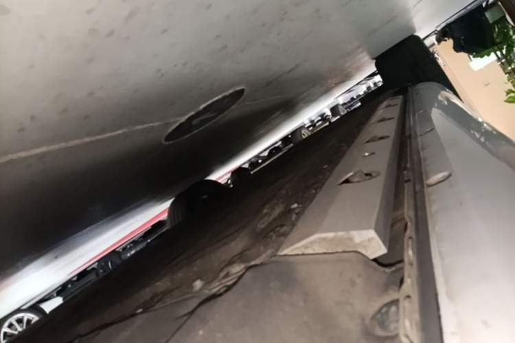 Used Hima AITO M5 2022 Extended-Range Four-Wheel Drive Performance Version Left Side Sill