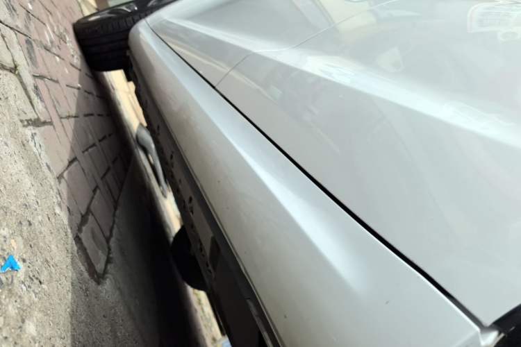 Used Hima AITO M5 2022 Range-Extended Rear-Drive Standard Version Left Side Sill