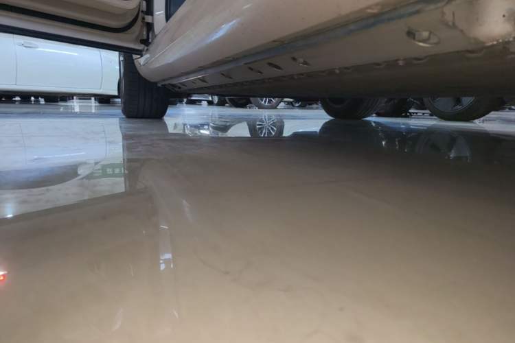 Used Hima AITO M5 2022 Pure Electric Rear-Drive Standard Edition Left Side Sill