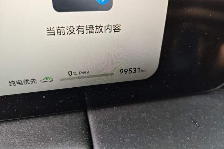 Used Hima AITO M5 2022 Extended-Range Four-Wheel Drive Performance Version Odometer Close Up