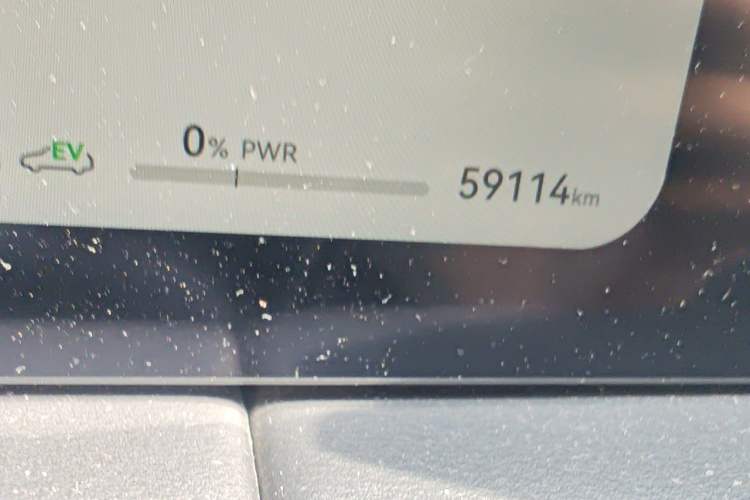 Used Hima AITO M5 2022 Extended-Range Four-Wheel Drive Performance Version Odometer Close Up
