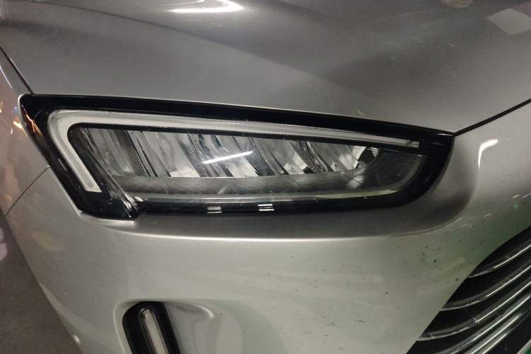 Used Hima AITO M5 2022 Extended-Range Four-Wheel Drive Ultimate Edition Right Front Headlight
