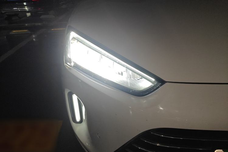 Used Hima AITO M5 2022 Range-Extended Rear-Drive Standard Version Right Front Headlight