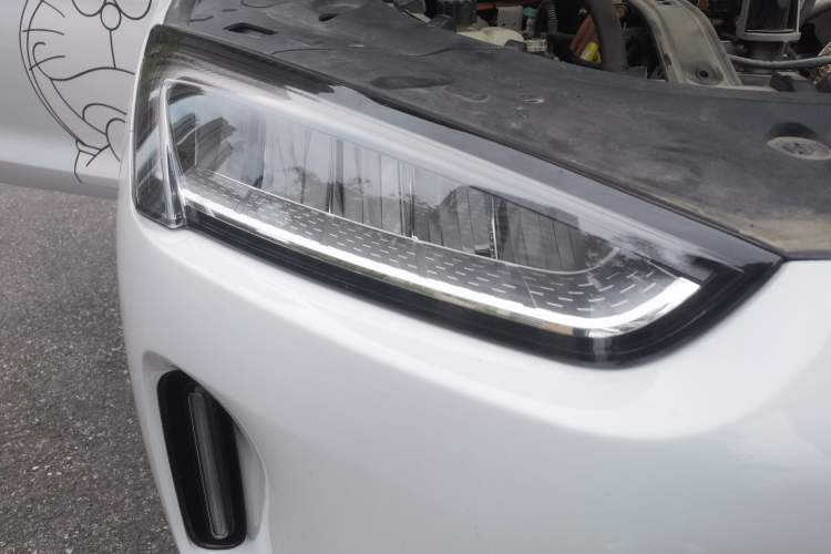 Used Hima AITO M5 2022 Extended-Range Four-Wheel Drive Ultimate Edition Right Front Headlight