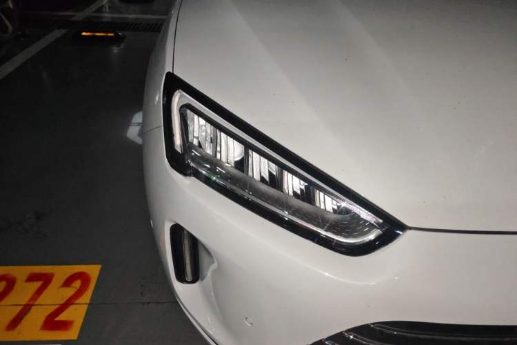 Used Hima AITO M5 2022 Range-Extended Rear-Drive Standard Version Right Front Headlight