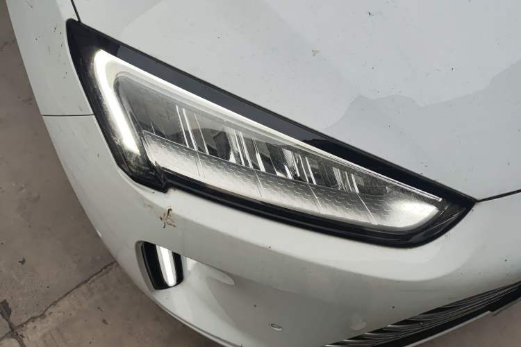 Used Hima AITO M5 2022 Range-Extended Rear-Drive Standard Version Right Front Headlight