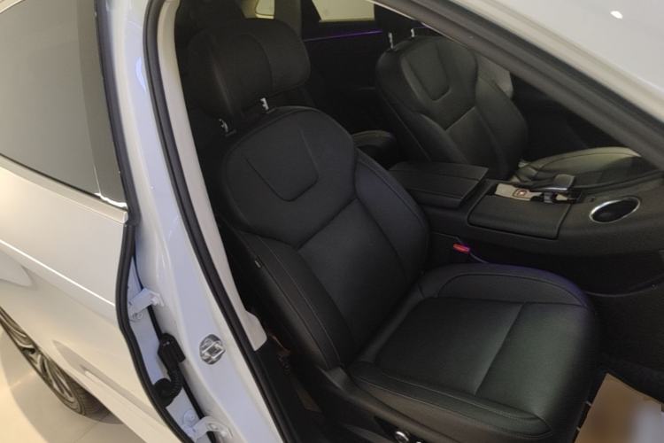 Used Hima AITO M5 2022 Extended-Range Four-Wheel Drive Performance Version Right Front Seat