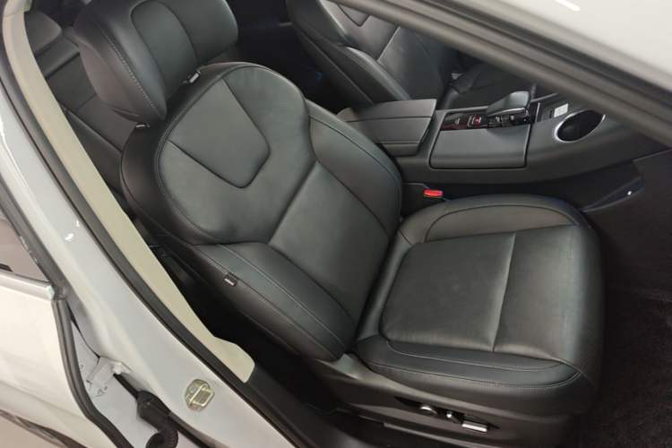 Used Hima AITO M5 2022 Extended-Range Four-Wheel Drive Flagship Edition Right Front Seat