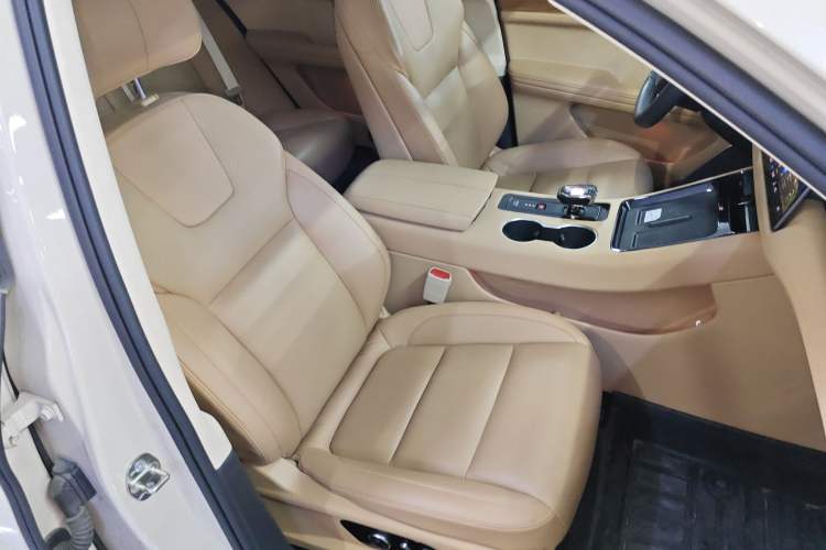 Used Hima AITO M5 2022 Pure Electric All-Wheel-Drive Performance Edition Right Front Seat