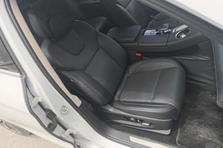 Used Hima AITO M5 2022 Range-Extended Rear-Drive Standard Version Right Front Seat