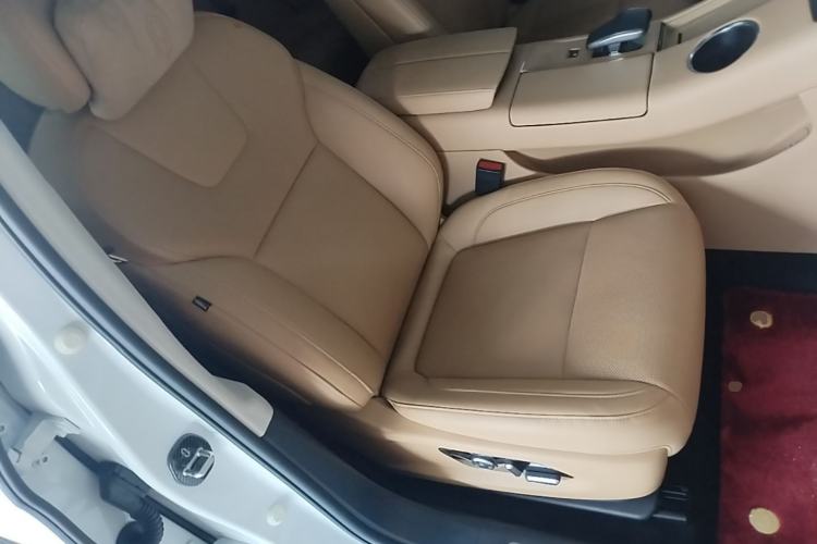 Used Hima AITO M5 2022 Extended-Range Four-Wheel Drive Performance Version Right Front Seat